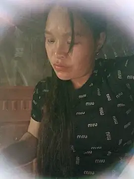 chipu06 online show from April 19, 2026, 2:49 pm