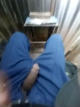 loVbRo1 online show from November 28, 2025, 9:17 pm