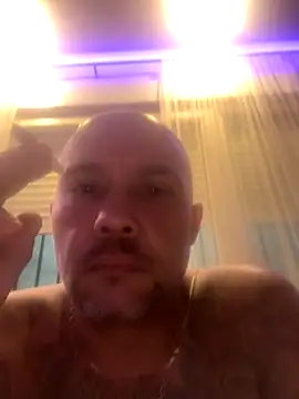 gitanoMad online show from November 27, 2025, 10:34 pm