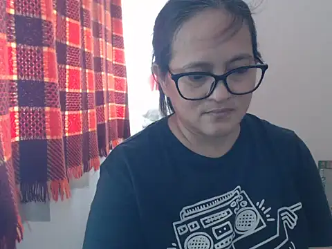 Snapshot of Kinkybela2025 chatting on July 10, 2026, 1:54 am Kinkybela2025 online show from July 10, 2026, 1:54 am