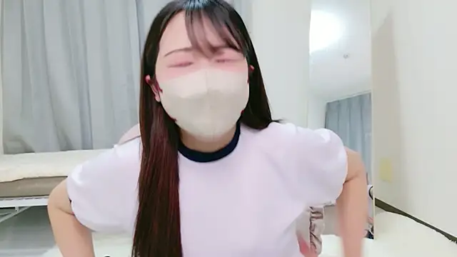 Snapshot of yui_chan00 chatting on April 28, 2026, 8:19 am yui chan00 online show from April 28, 2026, 8:19 am
