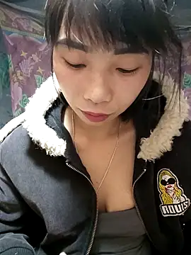 mekaka00 online show from December 17, 2025, 3:51 pm