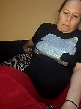 anays dirtyshow online show from April 19, 2026, 6:21 pm