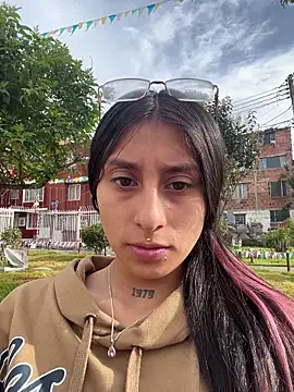 Violeet-Smith online show from December 2, 2025, 12:54 pm