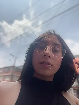 Violeet-Smith online show from March 26, 2026, 6:24 pm