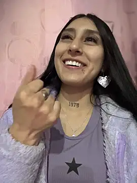 Violeet-Smith online show from April 21, 2026, 2:51 am