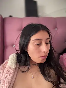 Violeet-Smith online show from April 21, 2026, 5:17 pm