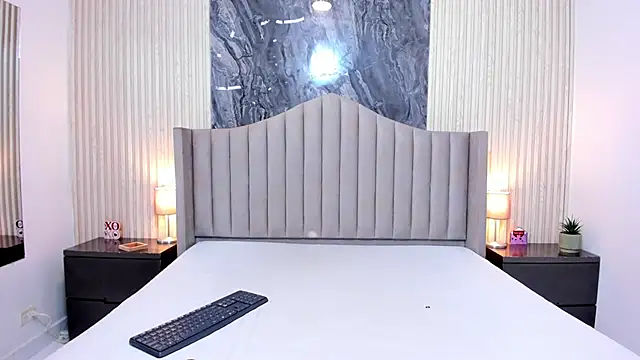 Lana Stefan online show from November 21, 2025, 11:31 am