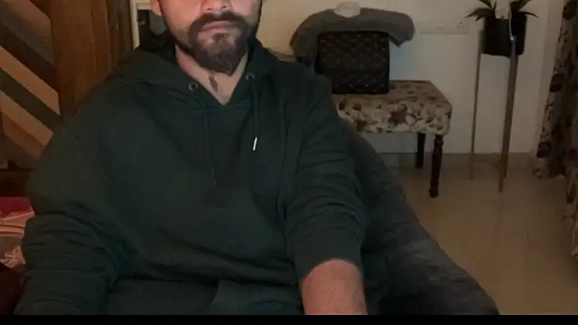 Snapshot of MakeMeAwareAah chatting on January 6, 2026, 5:38 pm MakeMeAwareAah online show from January 6, 2026, 5:38 pm