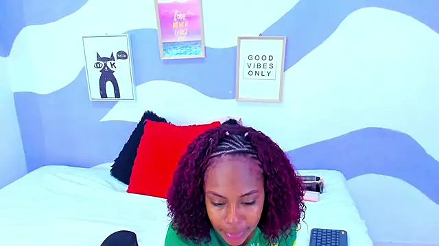 VIOLETA-28 online show from November 24, 2025, 12:49 pm