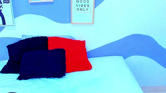 VIOLETA-28 online show from December 4, 2025, 12:47 pm