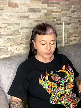 camilaa lux online show from October 29, 2025, 10:28 am