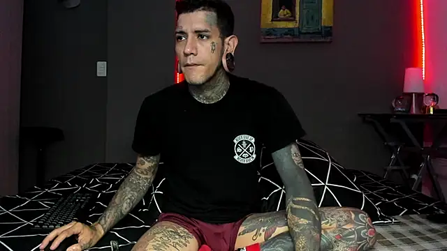 cleoo jhonny online show from March 4, 2026, 3:29 pm