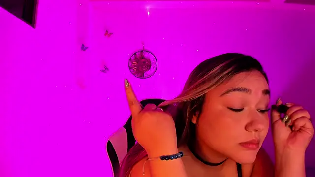 Soouf  online show from November 21, 2025, 10:03 am