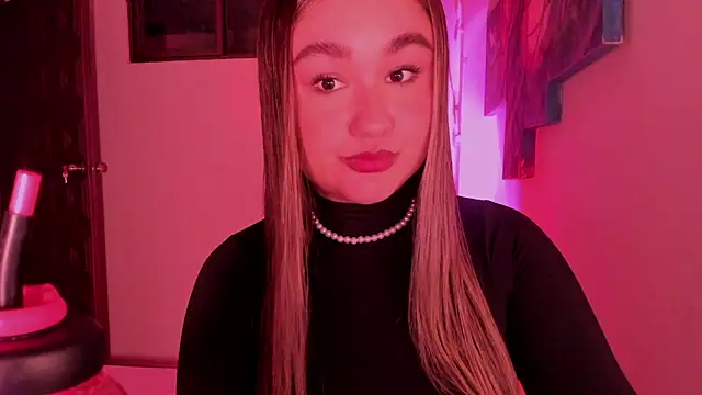 Soouf  online show from March 5, 2026, 9:44 pm