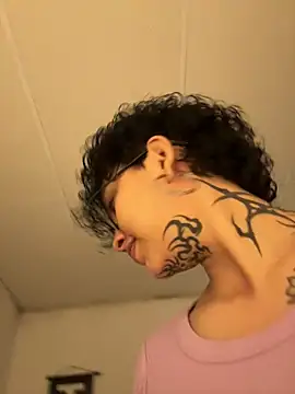 Abby Evanns1 online show from April 8, 2026, 2:17 pm