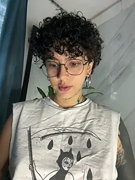 Abby Evanns1 online show from April 22, 2026, 2:18 pm