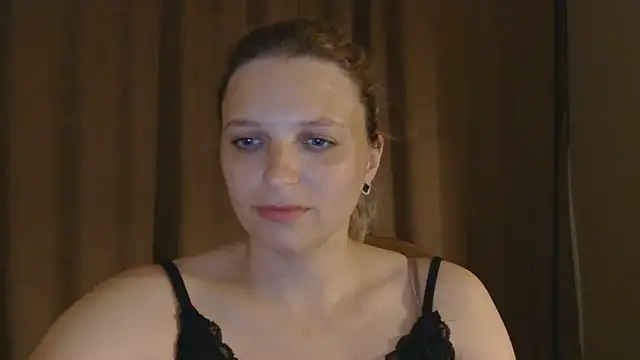 ElisSky301 online show from June 10, 2026, 8:30 pm