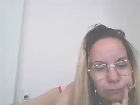 Snapshot of barbara896 chatting on November 11, 2025, 7:41 am barbara896 online show from November 11, 2025, 7:41 am