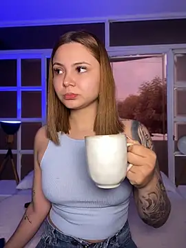 Beella1  online show from April 22, 2026, 11:56 am