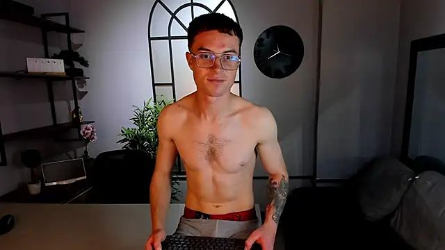 Lil James online show from January 5, 2026, 8:01 pm