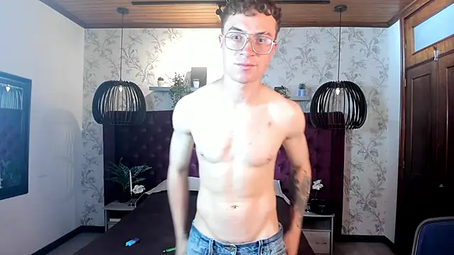 Lil James online show from April 16, 2026, 8:09 pm