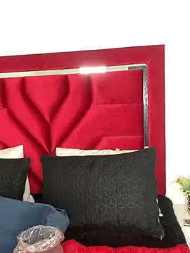 NataliaaMiller  online show from November 6, 2025, 12:50 pm