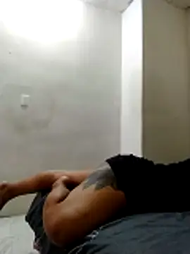 Chicattoo69 online show from November 7, 2025, 9:48 pm