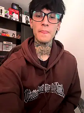 sflps online show from December 15, 2025, 8:02 pm