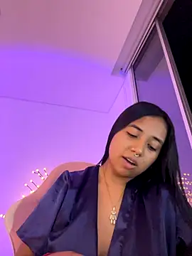 aly nicols online show from November 6, 2025, 5:08 am