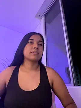 aly nicols online show from November 18, 2025, 6:07 am