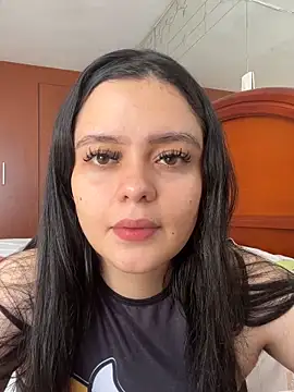 Snapshot of Selena_Roa chatting on June 10, 2026, 3:44 pm Selena Roa online show from June 10, 2026, 3:44 pm
