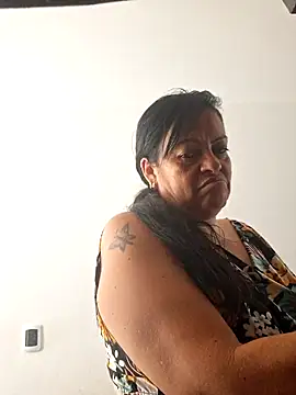 viviana-sexi online show from February 6, 2026, 4:32 pm