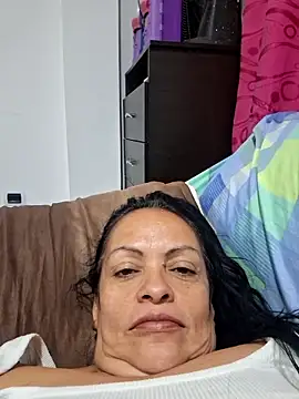 viviana-sexi online show from March 6, 2026, 5:15 am