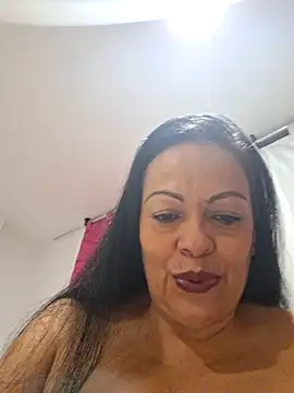 viviana-sexi online show from April 16, 2026, 4:02 am