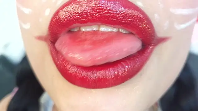 mia roux1 online show from October 22, 2025, 8:30 pm