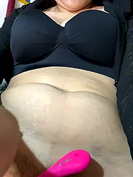 kitty-20x online show from November 3, 2025, 9:59 pm