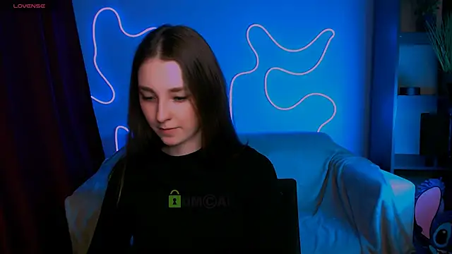 alisabliss online show from April 3, 2026, 7:23 pm