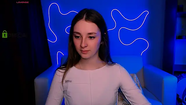 alisabliss online show from April 17, 2026, 8:01 pm