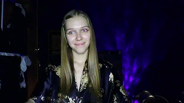 mari martin online show from November 3, 2025, 6:42 pm