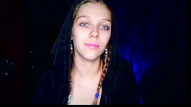 mari martin online show from November 16, 2025, 7:30 pm