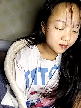 Quynhsumon online show from January 10, 2026, 2:41 pm