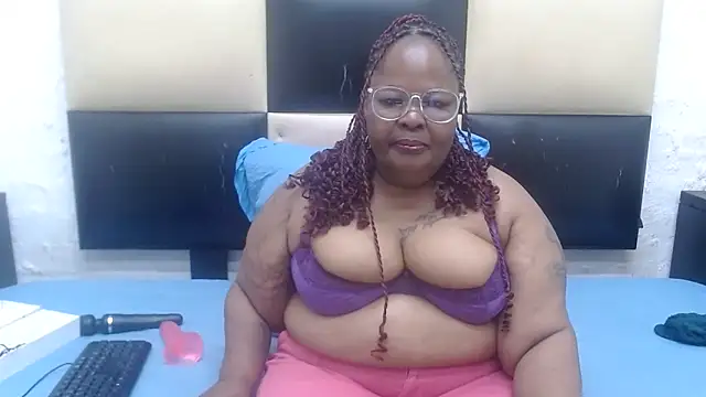 MatureMilfxxx online show from November 23, 2025, 4:34 am