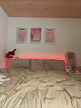 allisonwhite222 online show from February 22, 2026, 4:49 pm