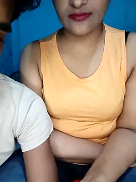 CoupleShow 432 online show from November 18, 2025, 3:27 pm