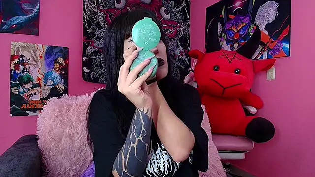 GothGaby online show from December 18, 2025, 5:13 am