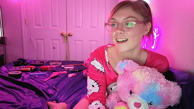 daddysprincess731 online show from April 18, 2026, 1:09 am