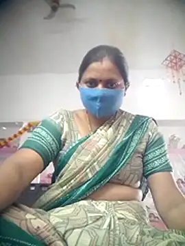 QRESABABY online show from November 3, 2025, 10:27 am