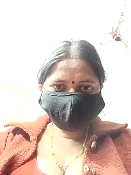 QRESABABY online show from November 16, 2025, 11:54 pm