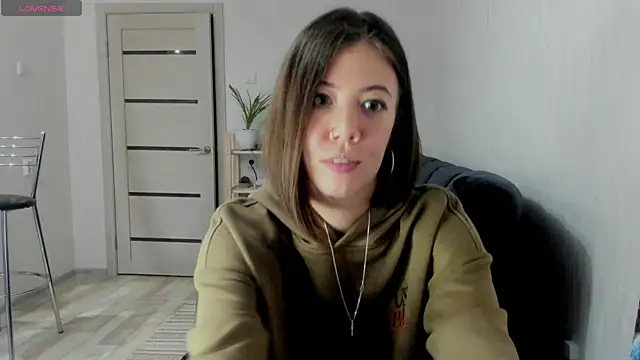 twinkle rosie online show from October 24, 2025, 4:36 pm